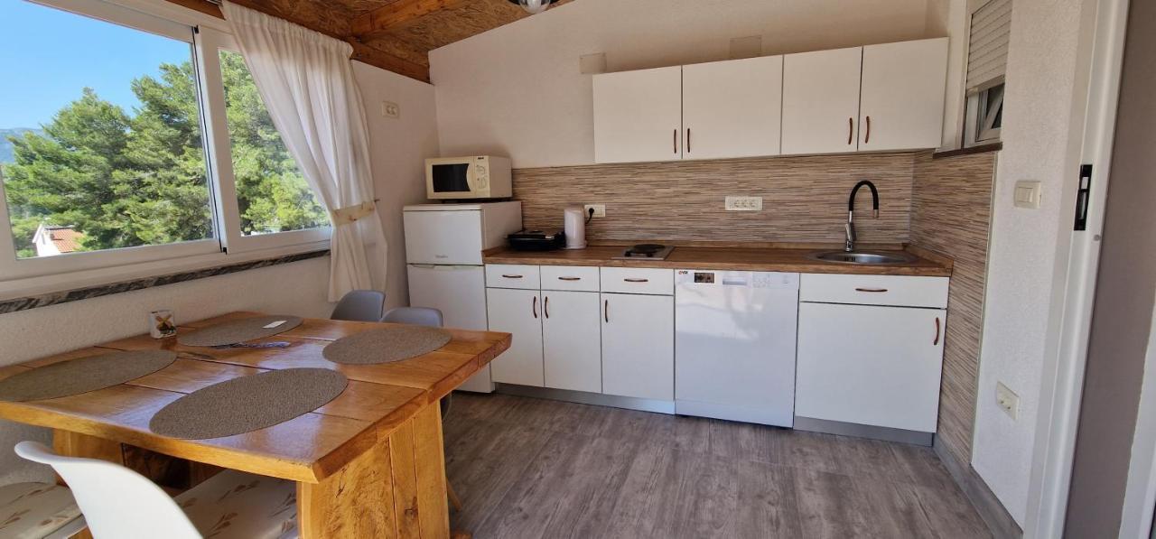 Apartmani Dutkovic Vrboska Exterior foto