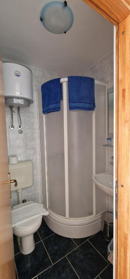 Apartmani Dutkovic Vrboska Exterior foto