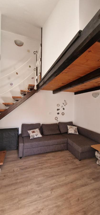 Apartmani Dutkovic Vrboska Exterior foto