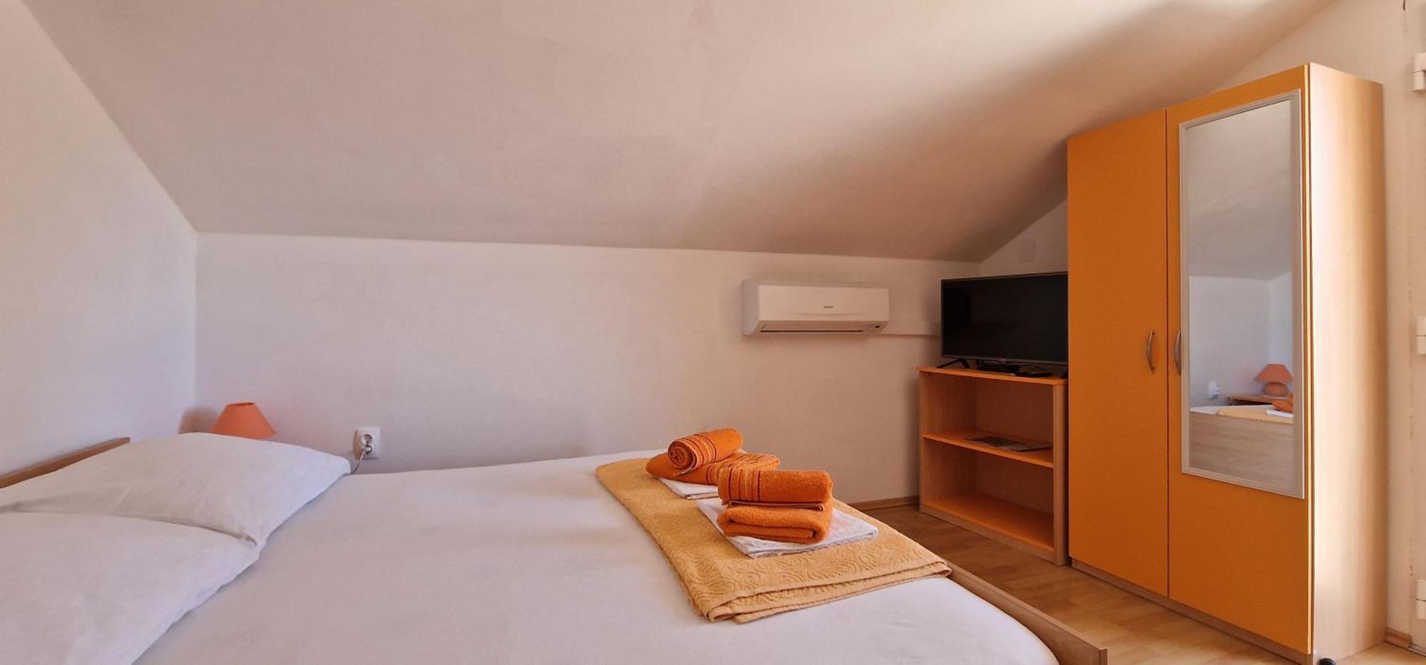 Apartmani Dutkovic Vrboska Exterior foto