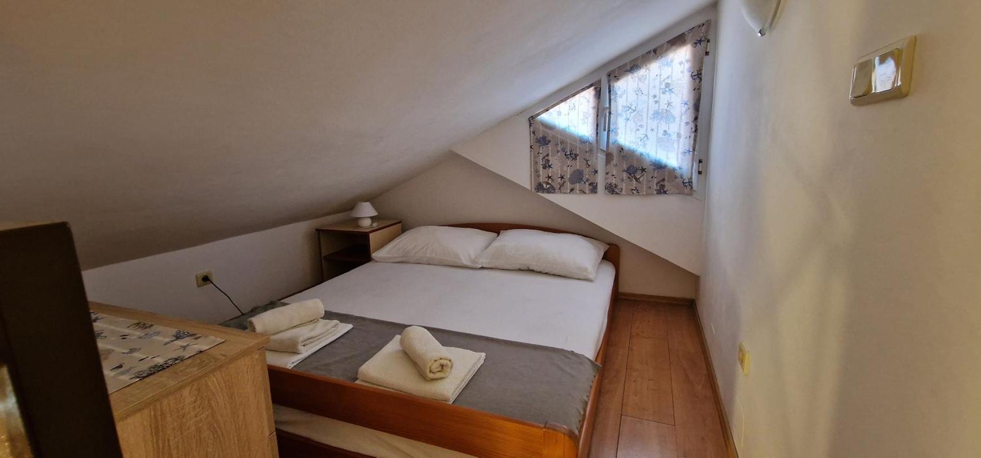 Apartmani Dutkovic Vrboska Exterior foto